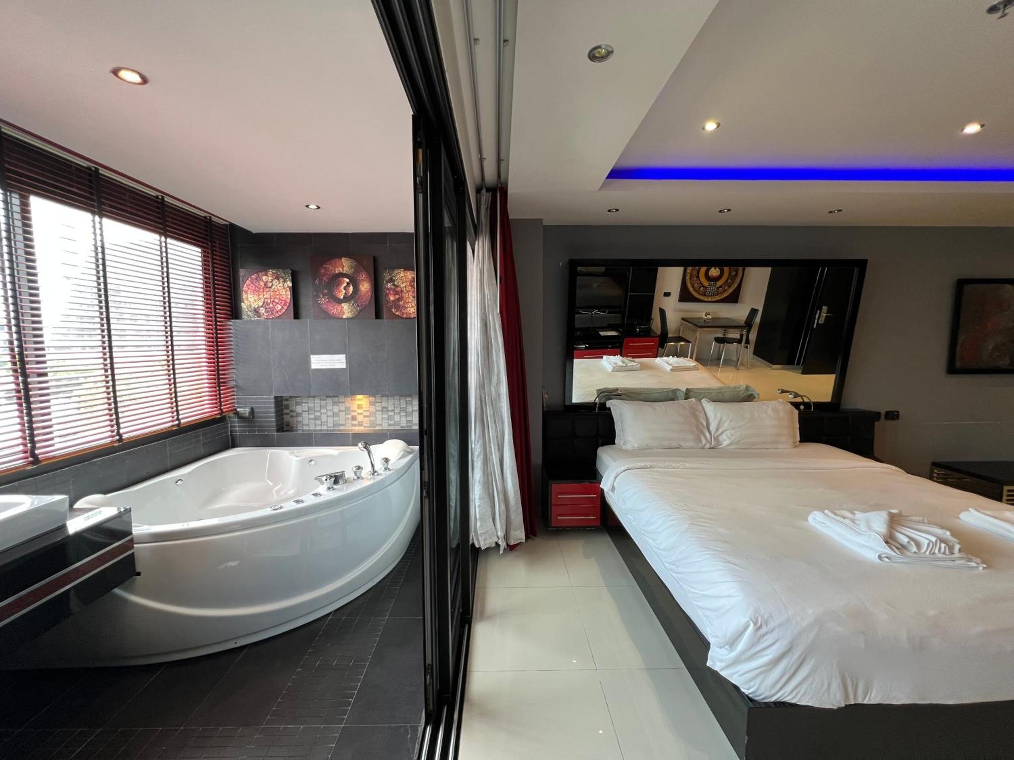 Ms Absolute Bangla Suites Rental Apartment Patong 외부 사진